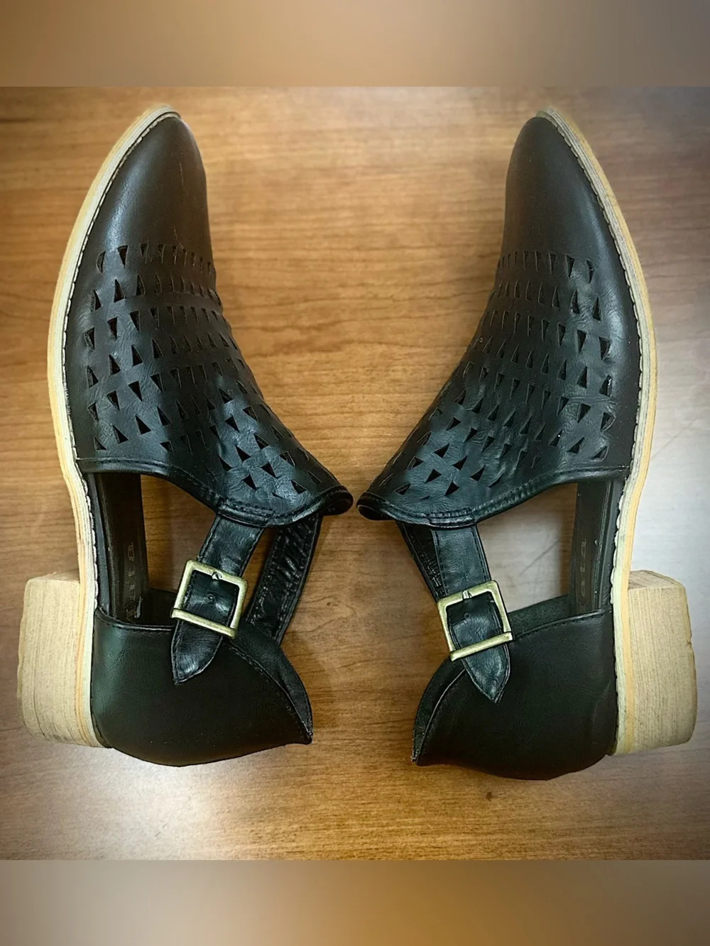 Mata Women's Western Black Laser-Cut Buckle Flats Boho Sz 10